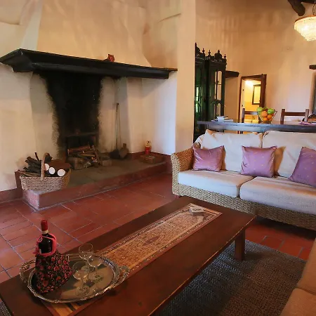 Casa Rosella